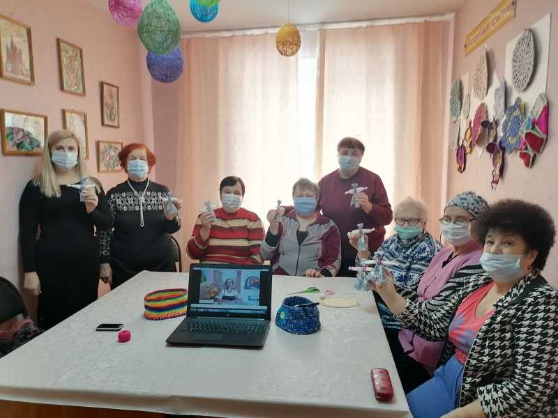 Мастер-класс по изготовлению куклы в отделении 