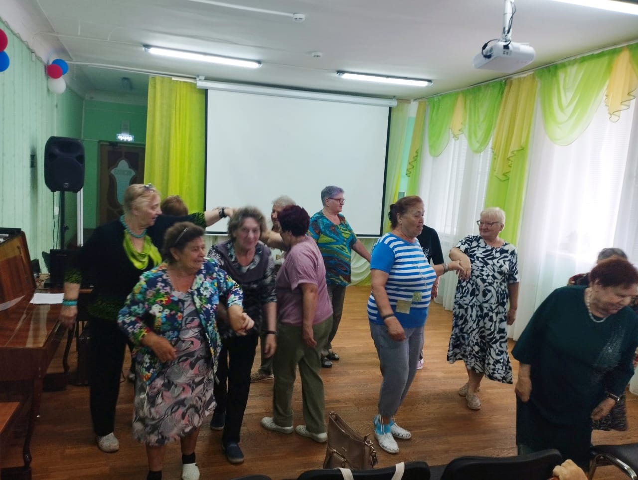 Конкурсно-танцевальная программа «Русский перепляс»