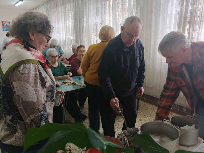 Мастер-класс по изготовлению окопных и маканых свечей в ОДП