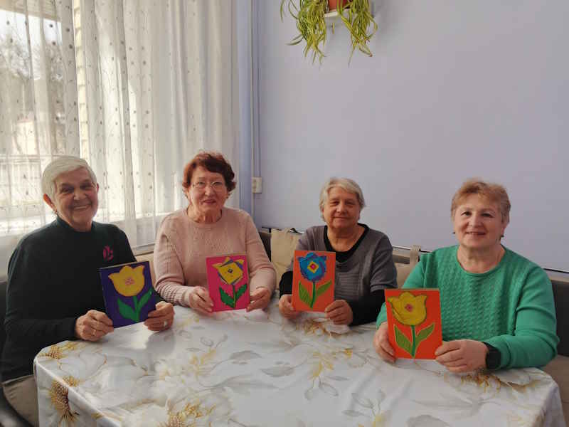 Открытка «Тюльпан» в технике айрис-фолдинг
